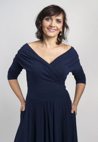 YOU by Ołtarzewska - Sukienka kopertowa dwustronna midi Kate - Granatowa