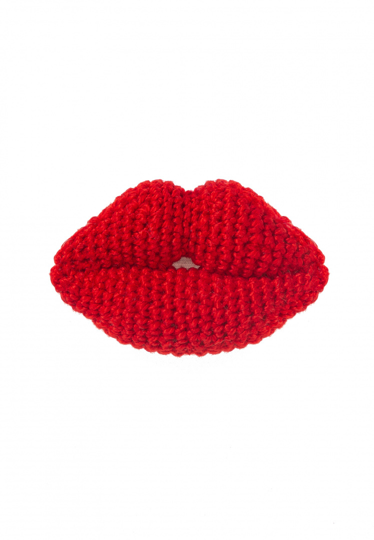 Flirty Lips Brooch - Red