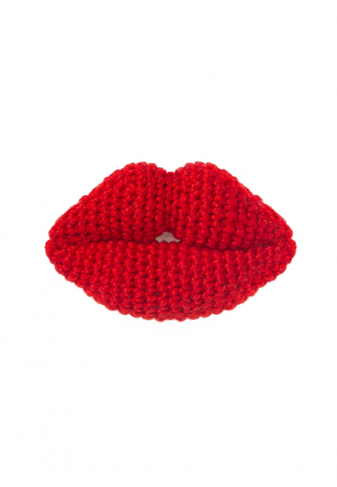 Zalotne Usta Broszka - Czerwony
