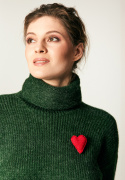 Crochet heart brooch - Red