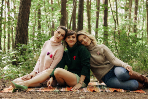 Broszka szydełkowe serce - Czerwony