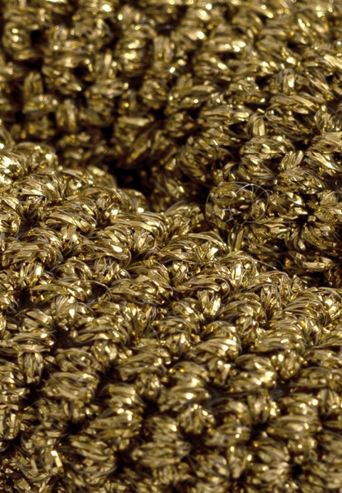 Zalotne Usta Broszka - złota